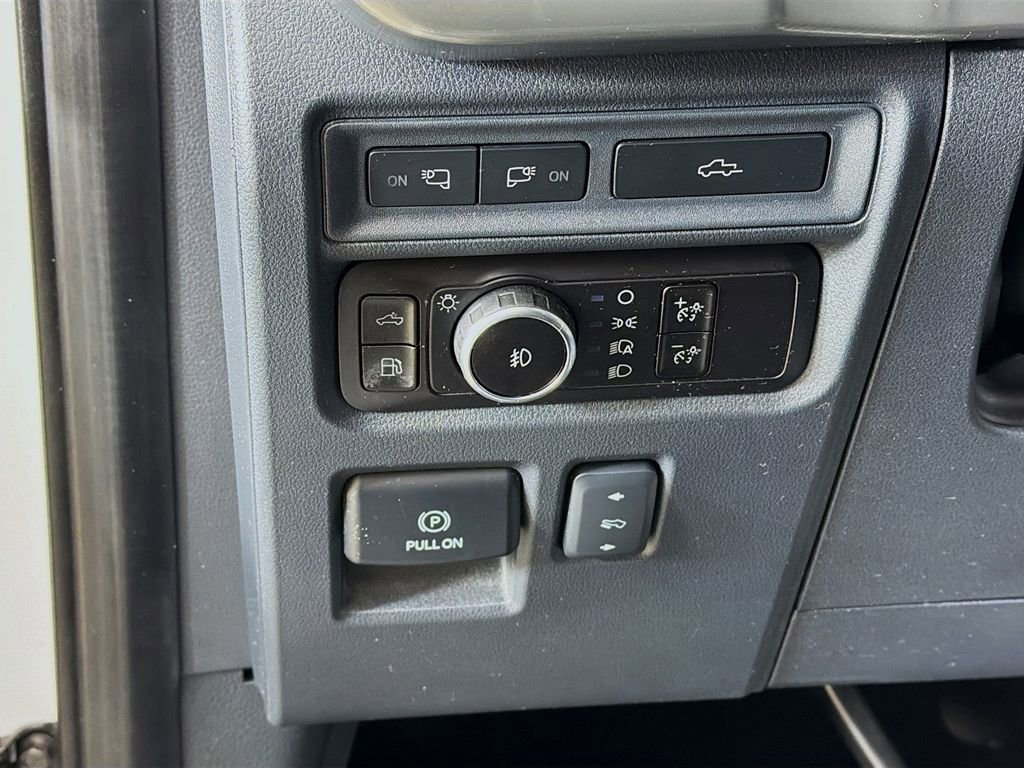 Used 2023 Ford F150 Lariat w/ Equipment Group 502A High AWD/4WD image 31