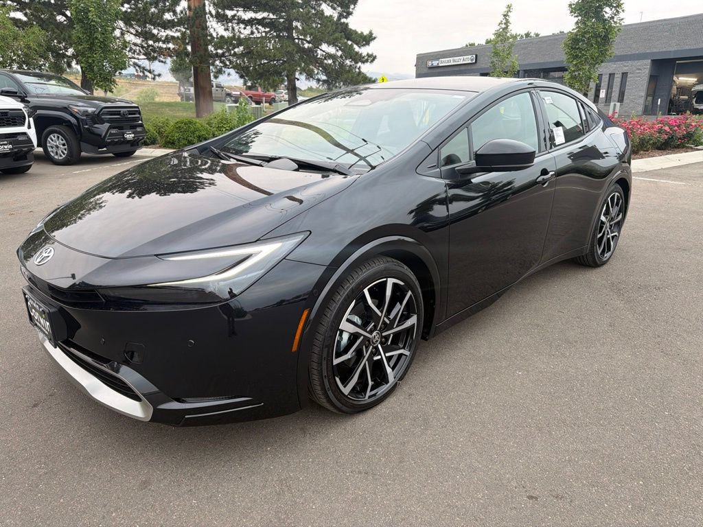 New 2026 Toyota Prius Plug-In Hybrid FWD image 3