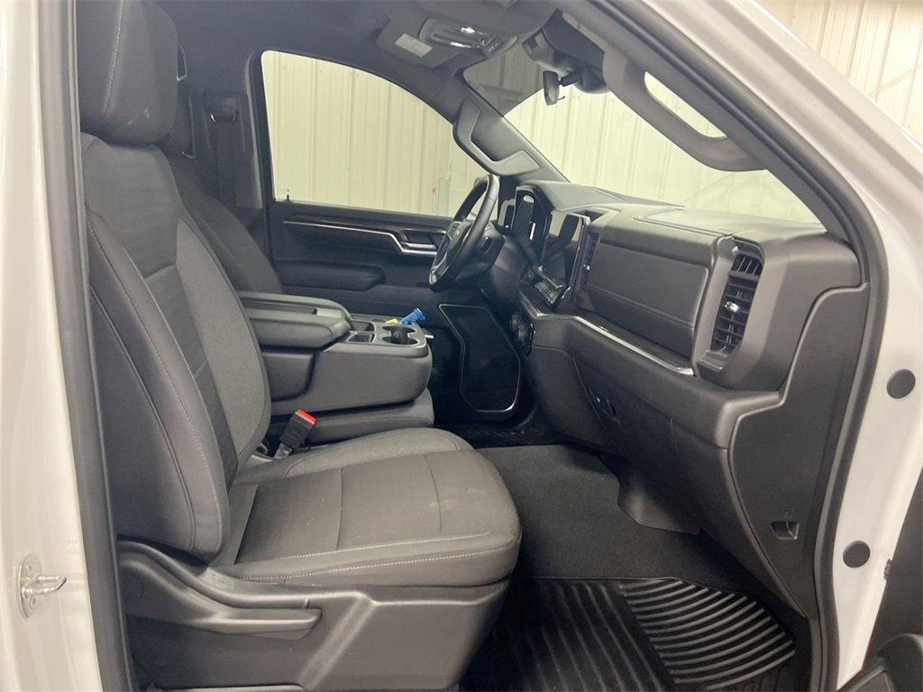Used 2024 Chevrolet Silverado 1500 LT image 22