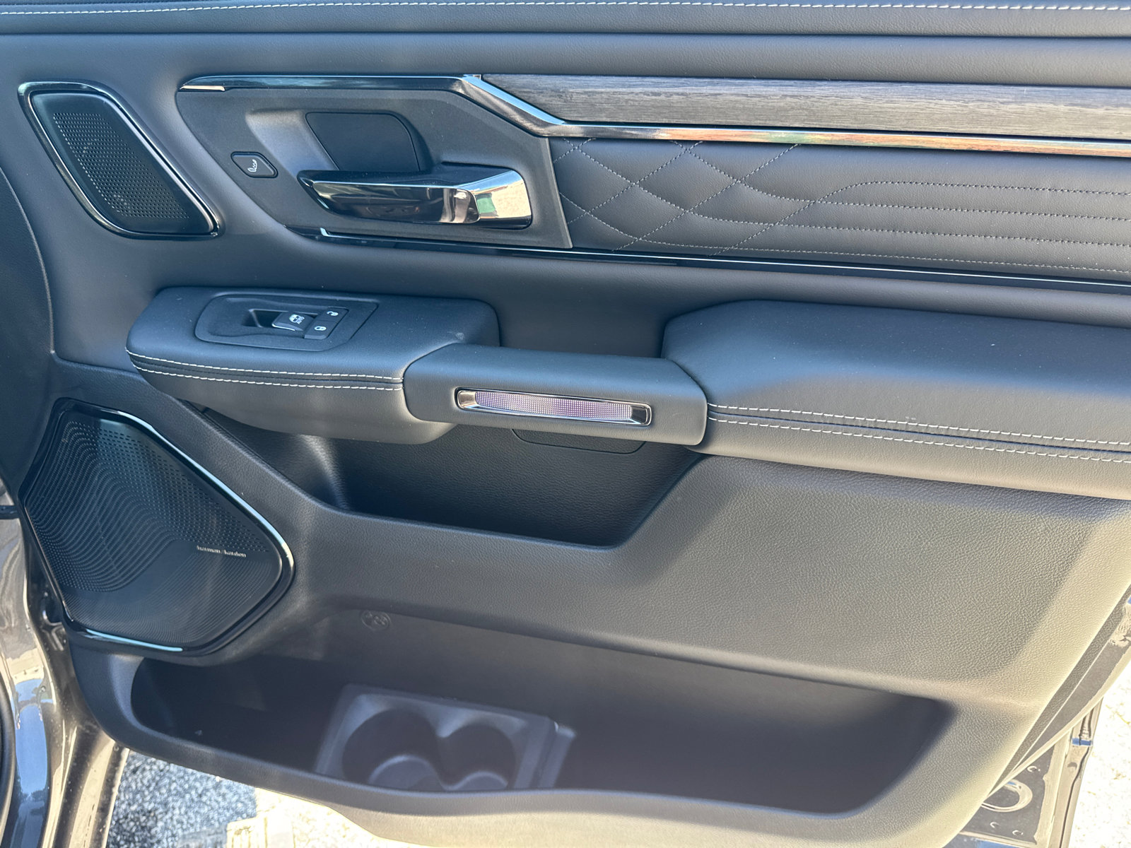 New 2026 RAM 1500 Limited w/ Body Color Bumper Group image 14