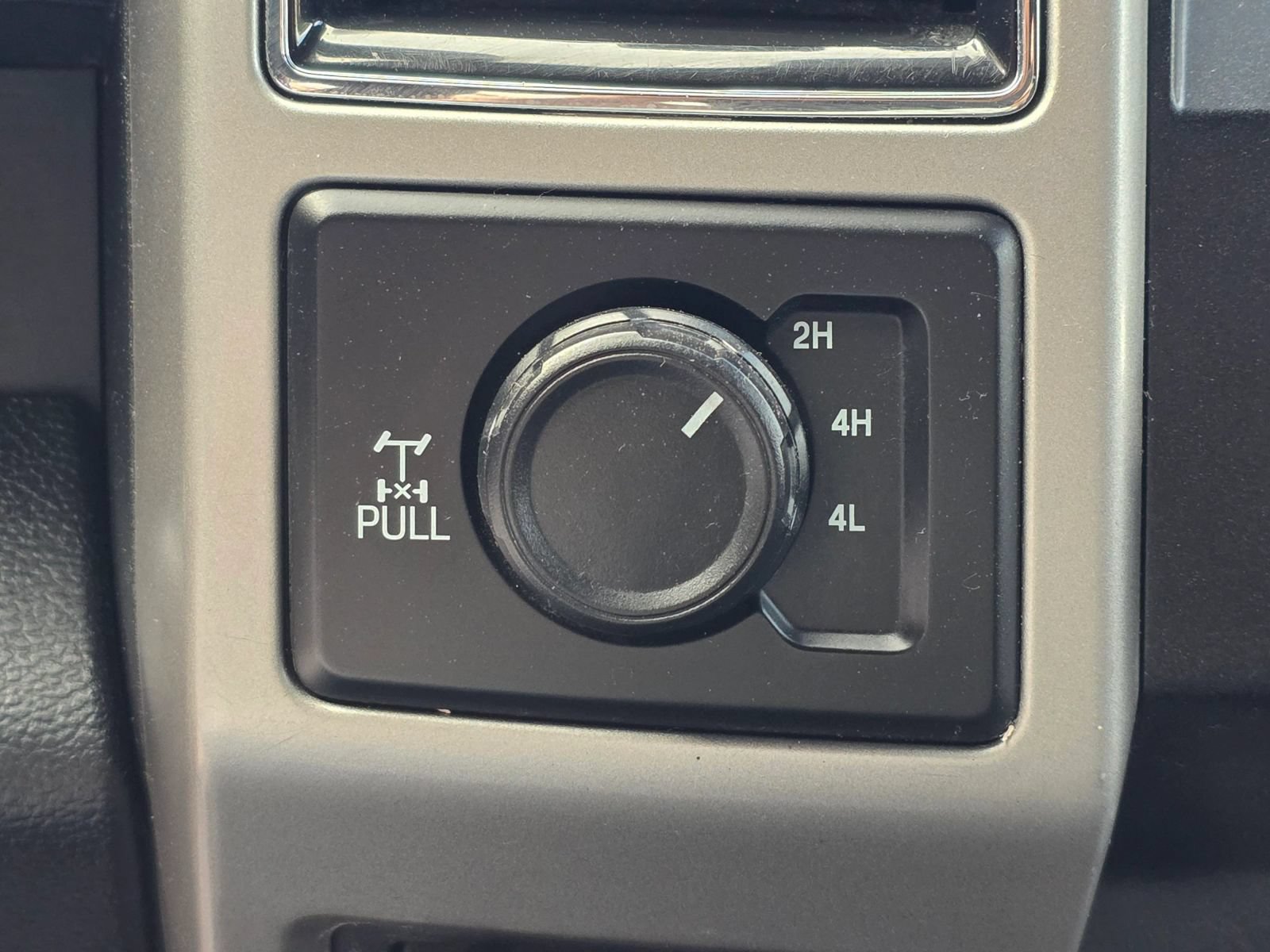 Used 2018 Ford F250 Lariat w/ Lariat Ultimate Package AWD/4WD image 18