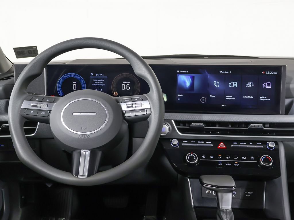 Certified 2025 Hyundai Sonata SE image 28