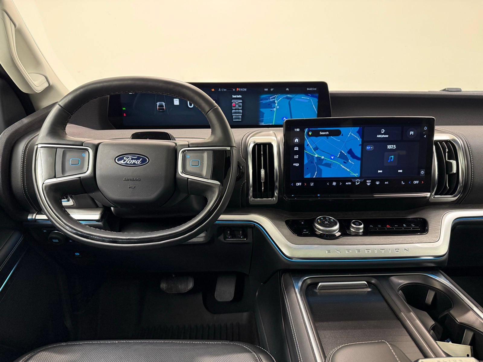 Used 2025 Ford Expedition Platinum AWD/4WD image 30