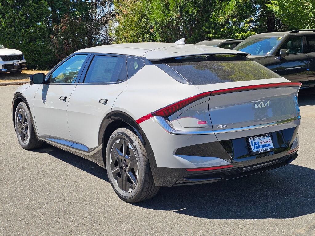 New 2026 Kia EV6 Wind AWD/4WD image 7