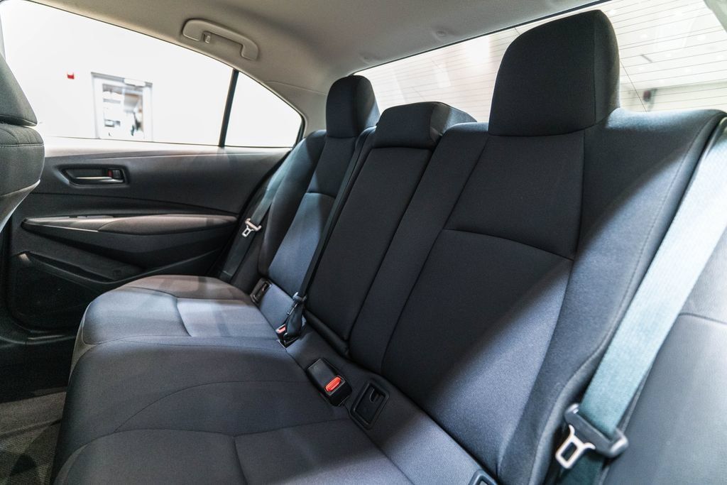 Used 2024 Toyota Corolla LE FWD image 27