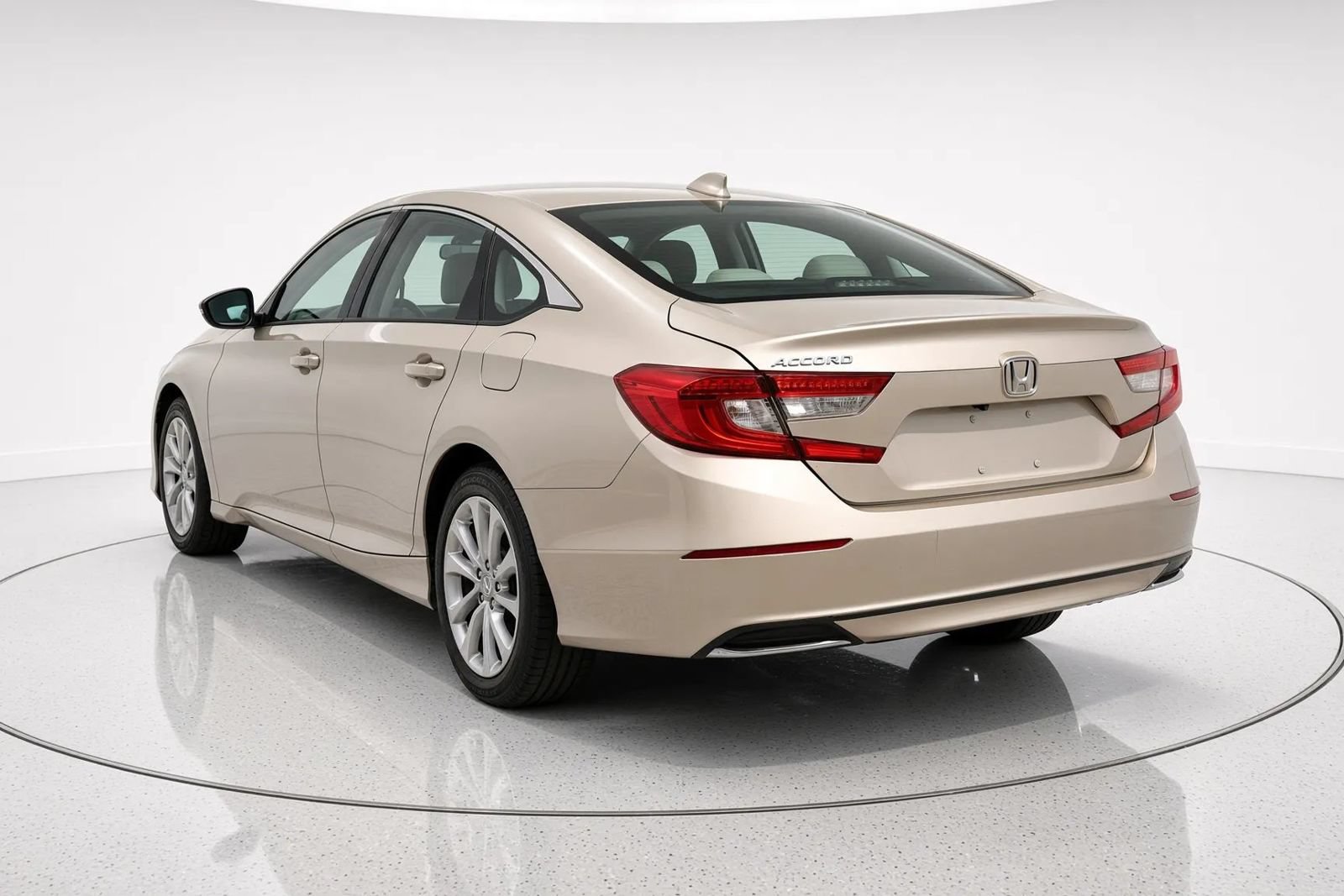 Used 2019 Honda Accord LX image 3