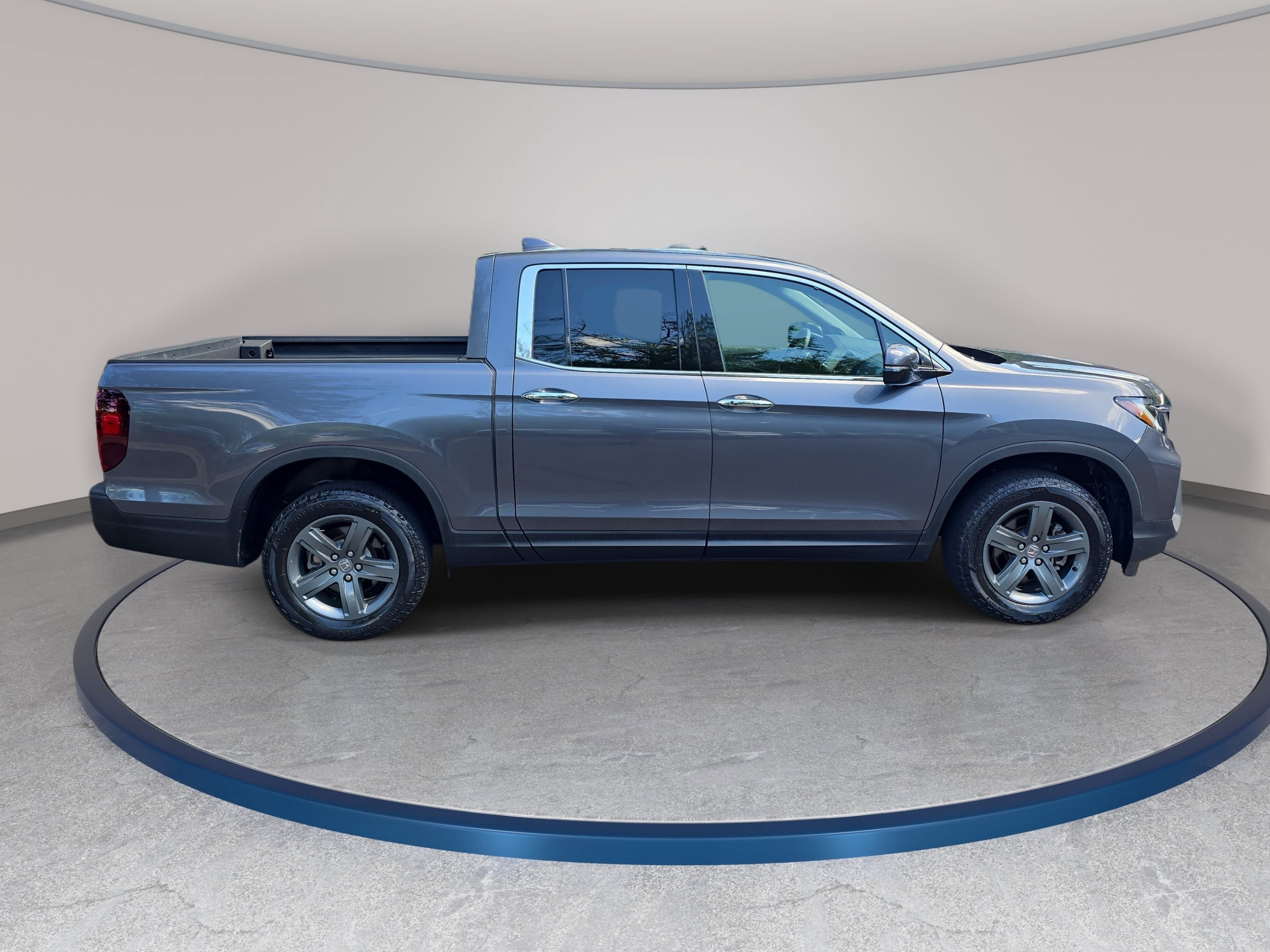 Used 2023 Honda Ridgeline RTL-E image 4