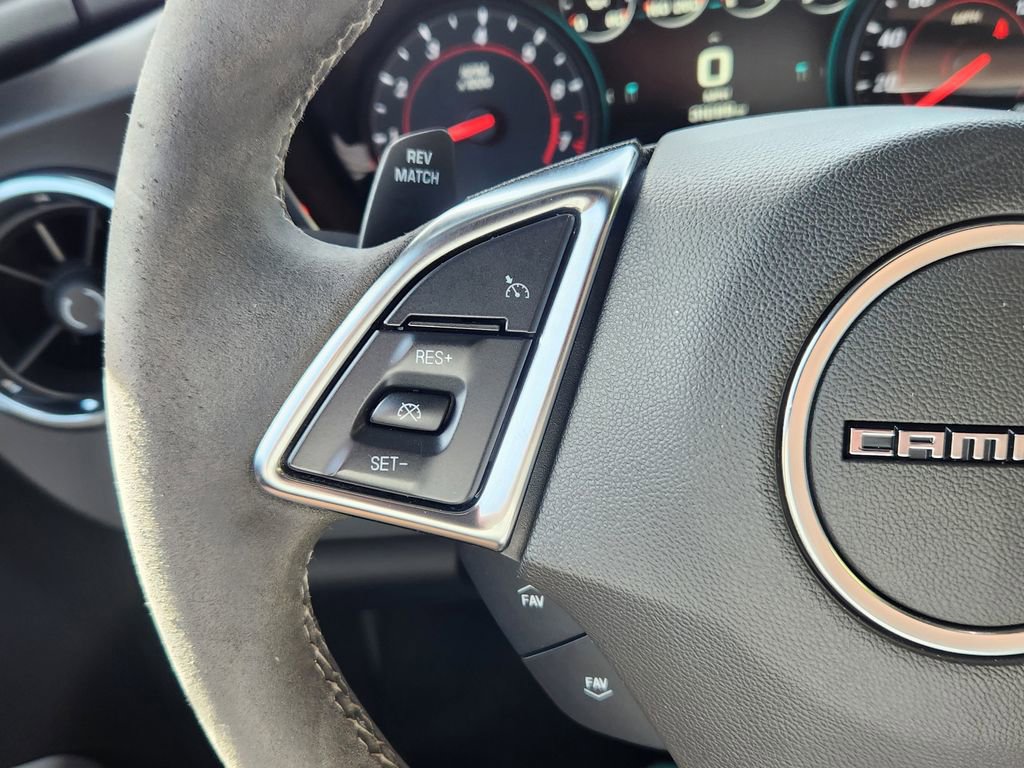 Used 2018 Chevrolet Camaro SS image 18
