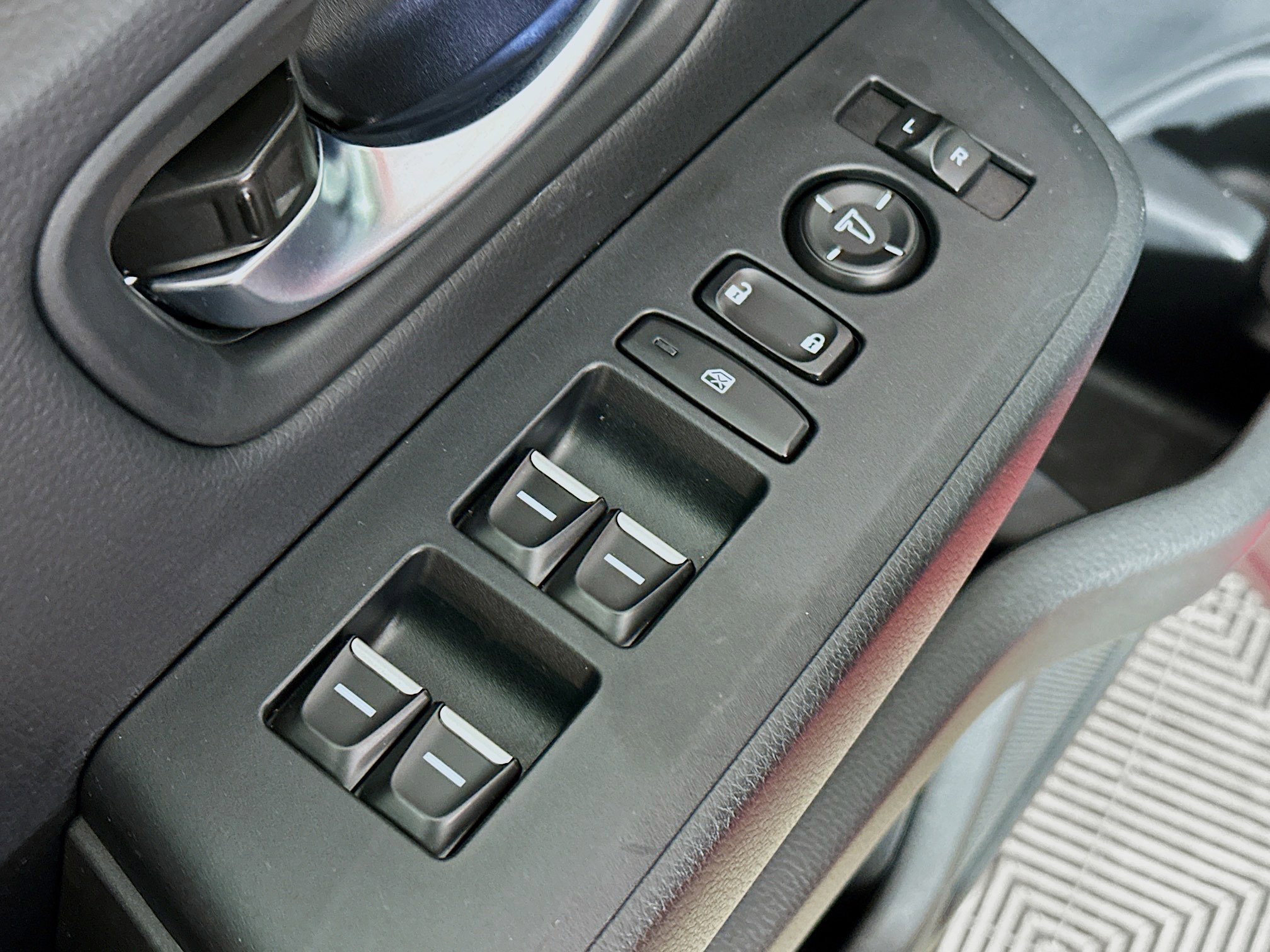 Used 2025 Honda Pilot Touring image 18