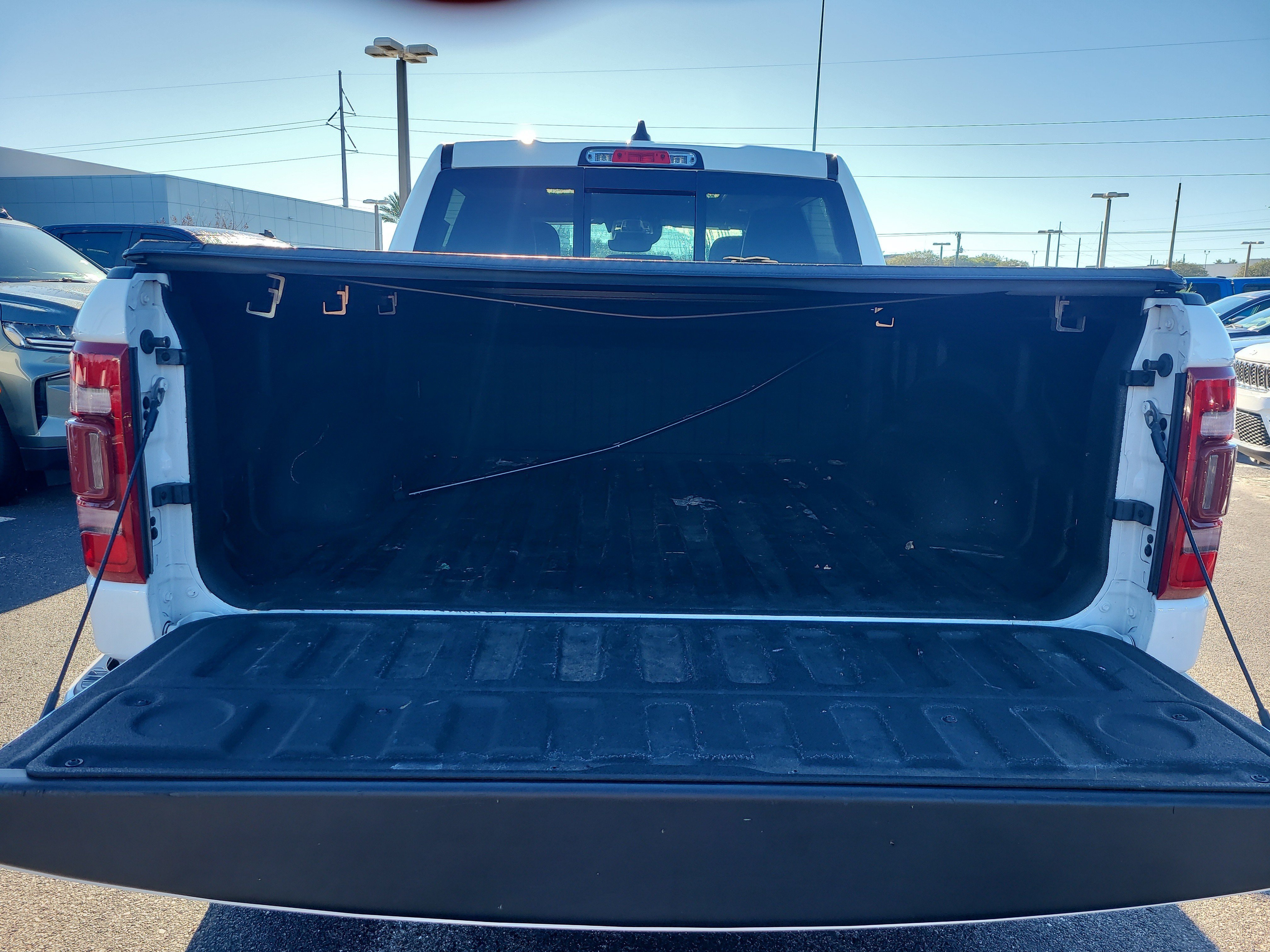 Used 2022 RAM 1500 Limited w/ Body Color Bumper Group AWD/4WD image 8