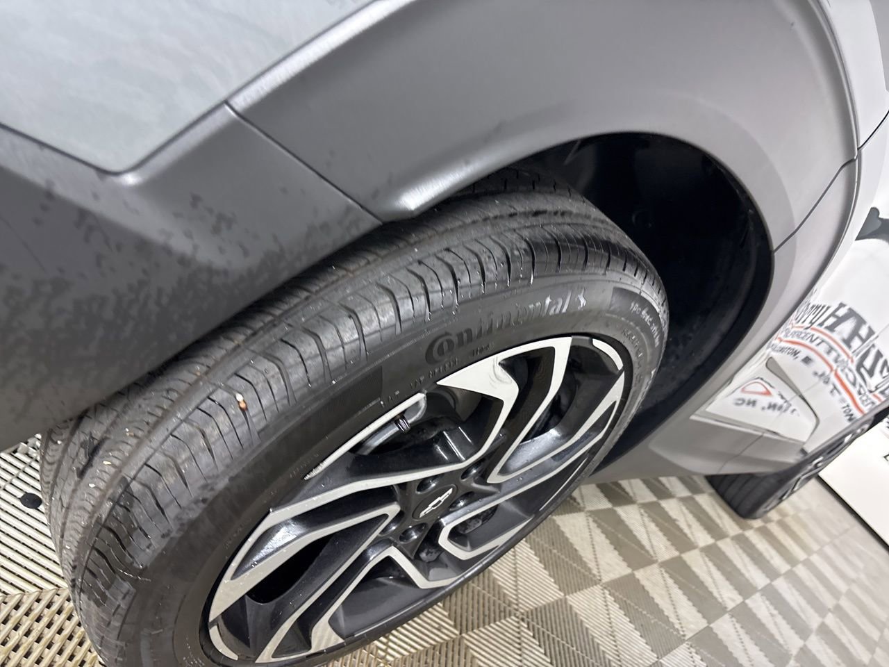 Used 2025 Chevrolet TrailBlazer RS FWD image 30