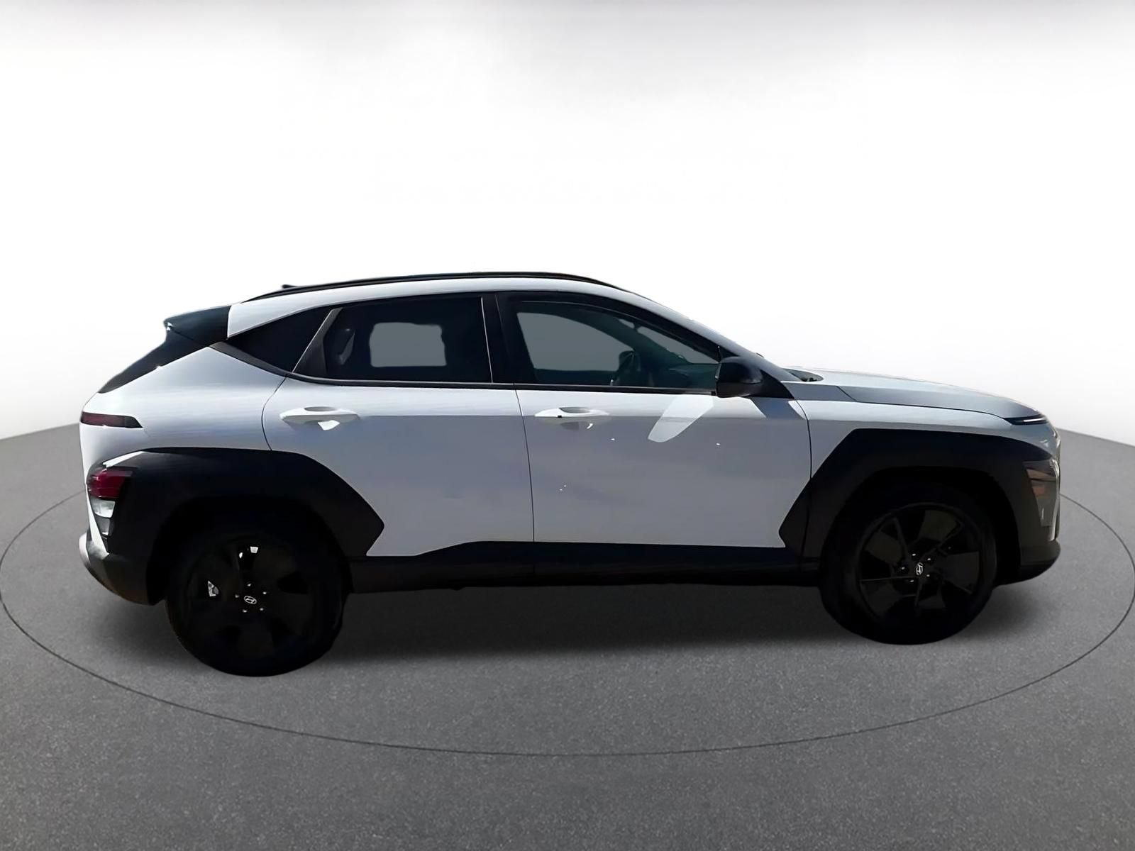 Used 2026 Hyundai Kona SEL Sport FWD image 15