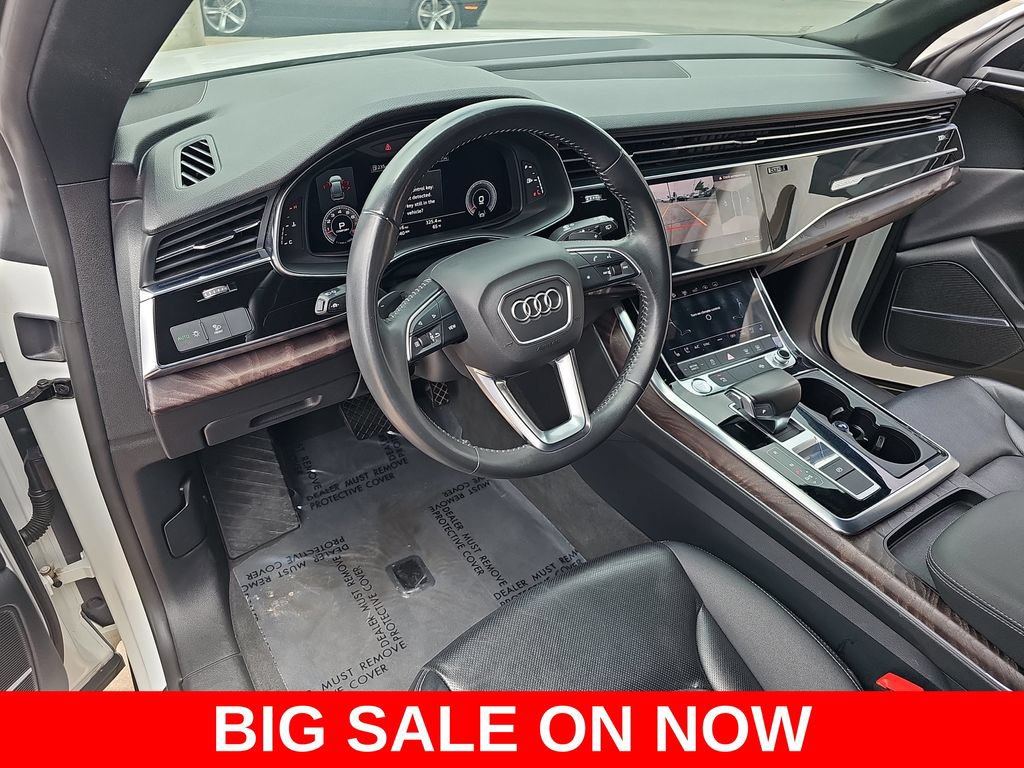 Used 2019 Audi Q8 Premium Plus w/ Premium Plus AWD/4WD image 16