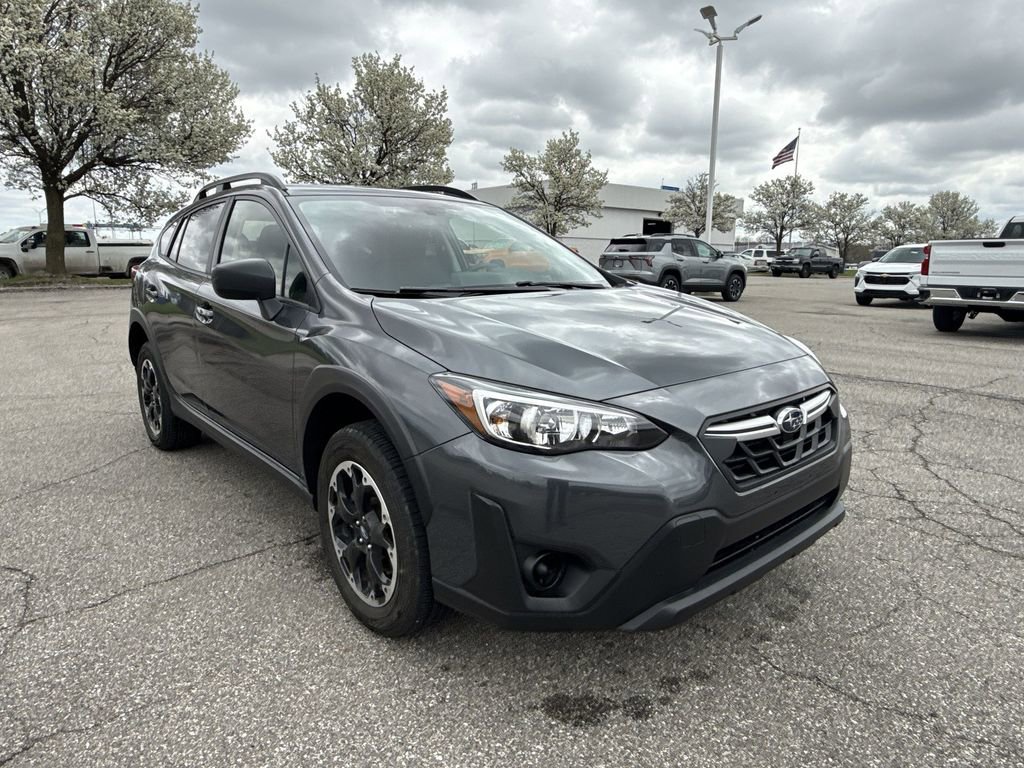 Used 2023 Subaru Crosstrek 2.0i AWD/4WD image 2