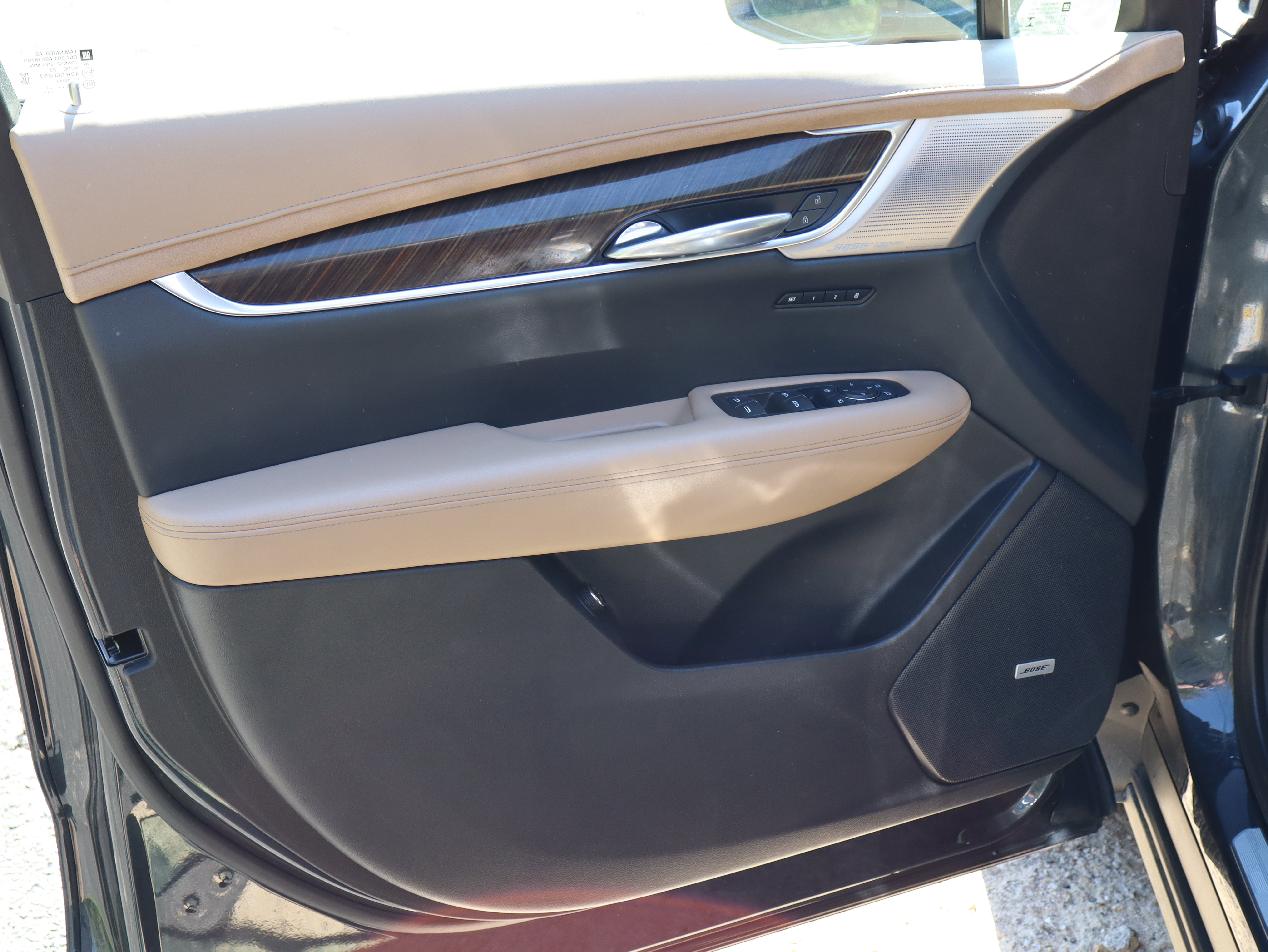 Used 2023 Cadillac XT6 Premium Luxury w/ Platinum Package image 25