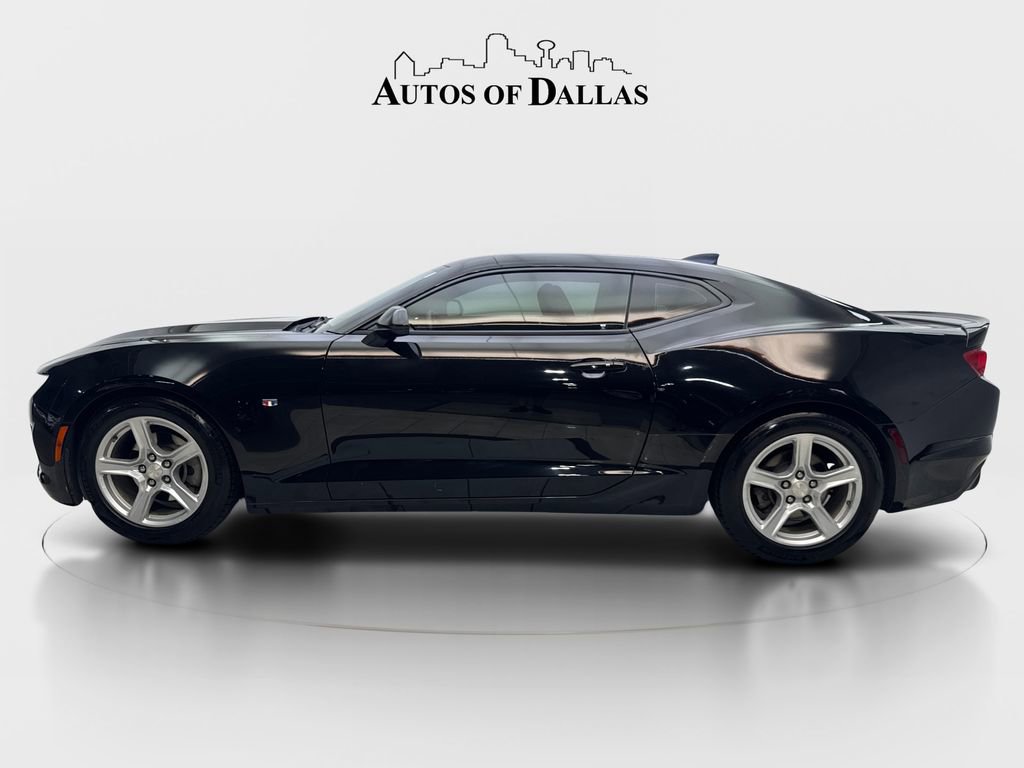Used 2021 Chevrolet Camaro LT w/ Technology Package RWD image 5