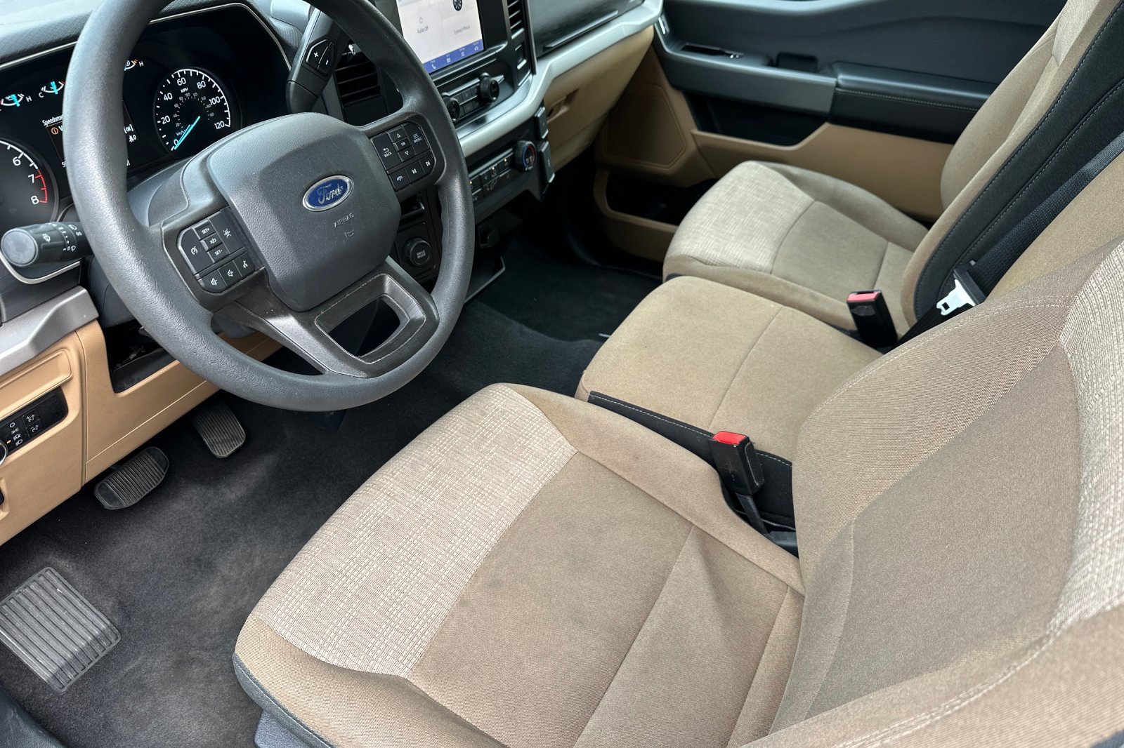 Used 2023 Ford F150 XLT image 10