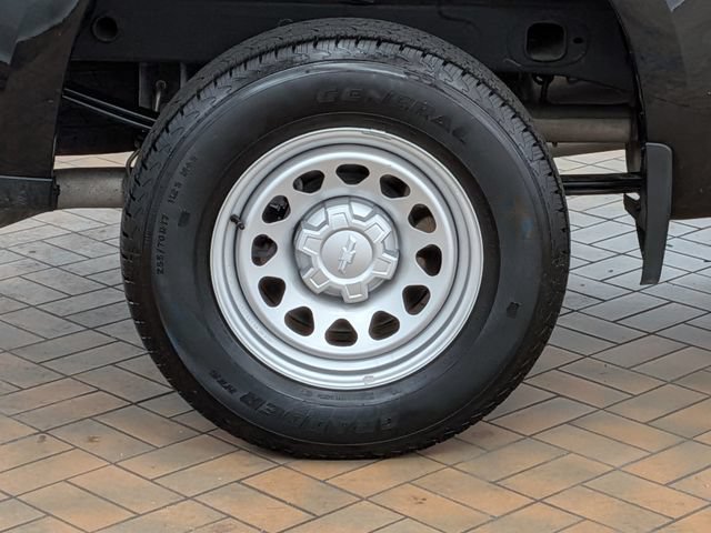 Used 2026 Chevrolet Silverado 1500 W/T w/ WT Value Package AWD/4WD image 9