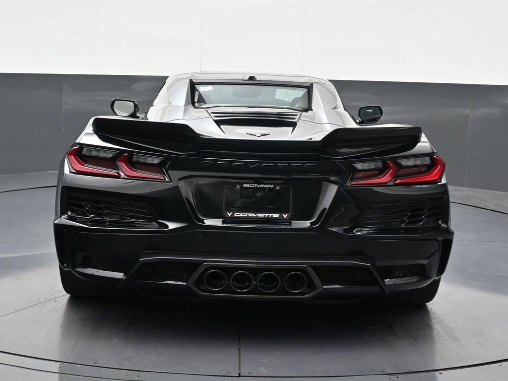 Used 2026 Chevrolet Corvette Z06 RWD image 4