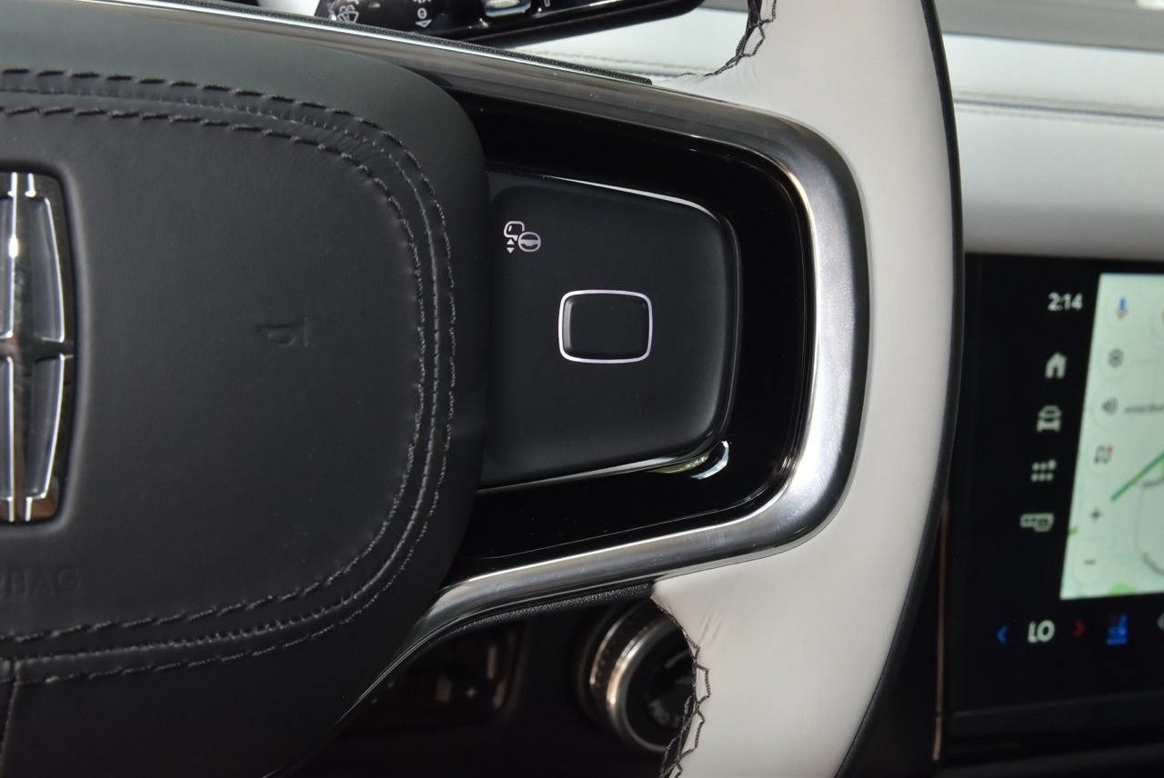New 2026 Lincoln Navigator Black Label AWD/4WD image 27