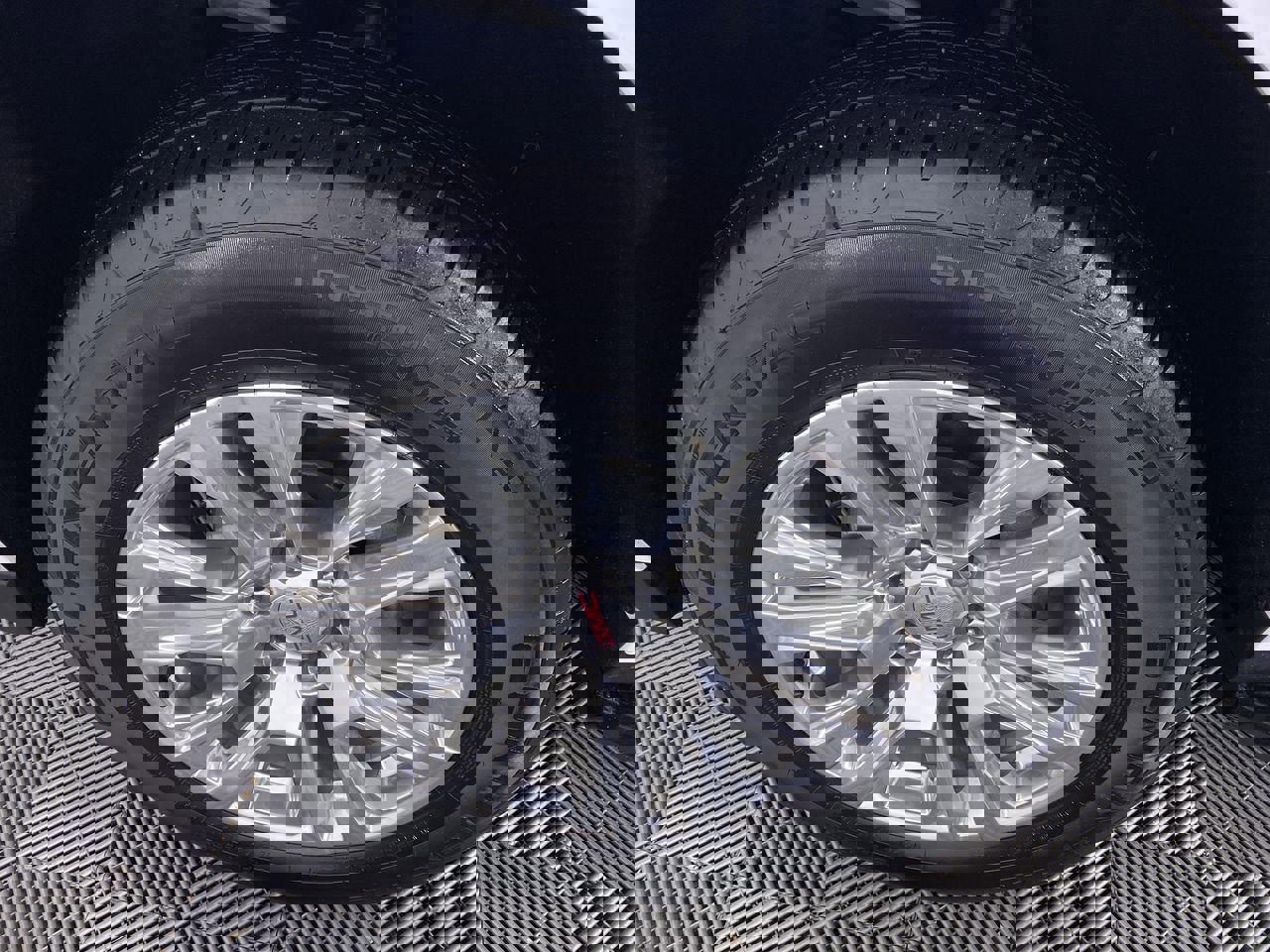 Used 2024 GMC Yukon XL Denali w/ Max Trailering Package image 16