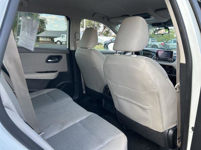 Used 2023 Nissan Rogue SV image 35