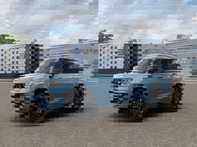 New 2026 Jeep Grand Cherokee Limited Reserve AWD/4WD image 2