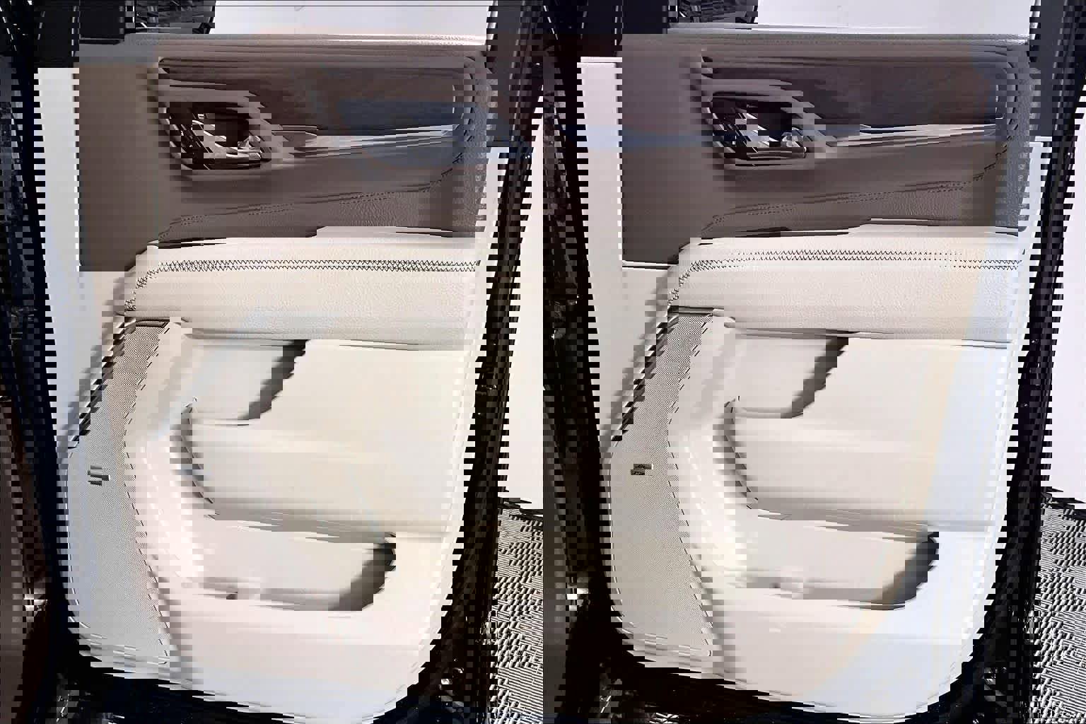 Certified 2024 GMC Yukon XL Denali image 21