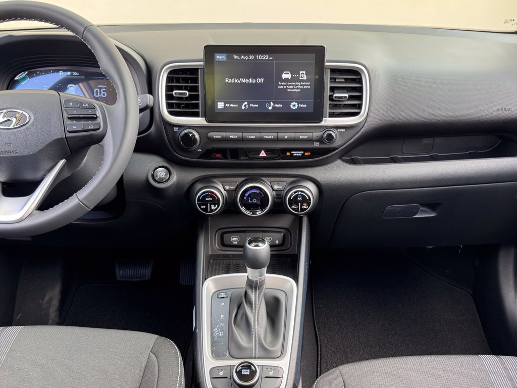 New 2026 Hyundai Venue SEL FWD image 4