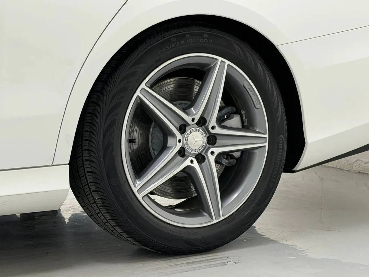 Used 2017 Mercedes-Benz E 400 4MATIC Wagon image 48