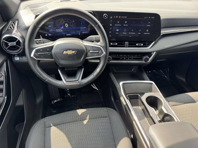 Used 2025 Chevrolet Equinox LT w/ Safety and Technology Package FWD image 14