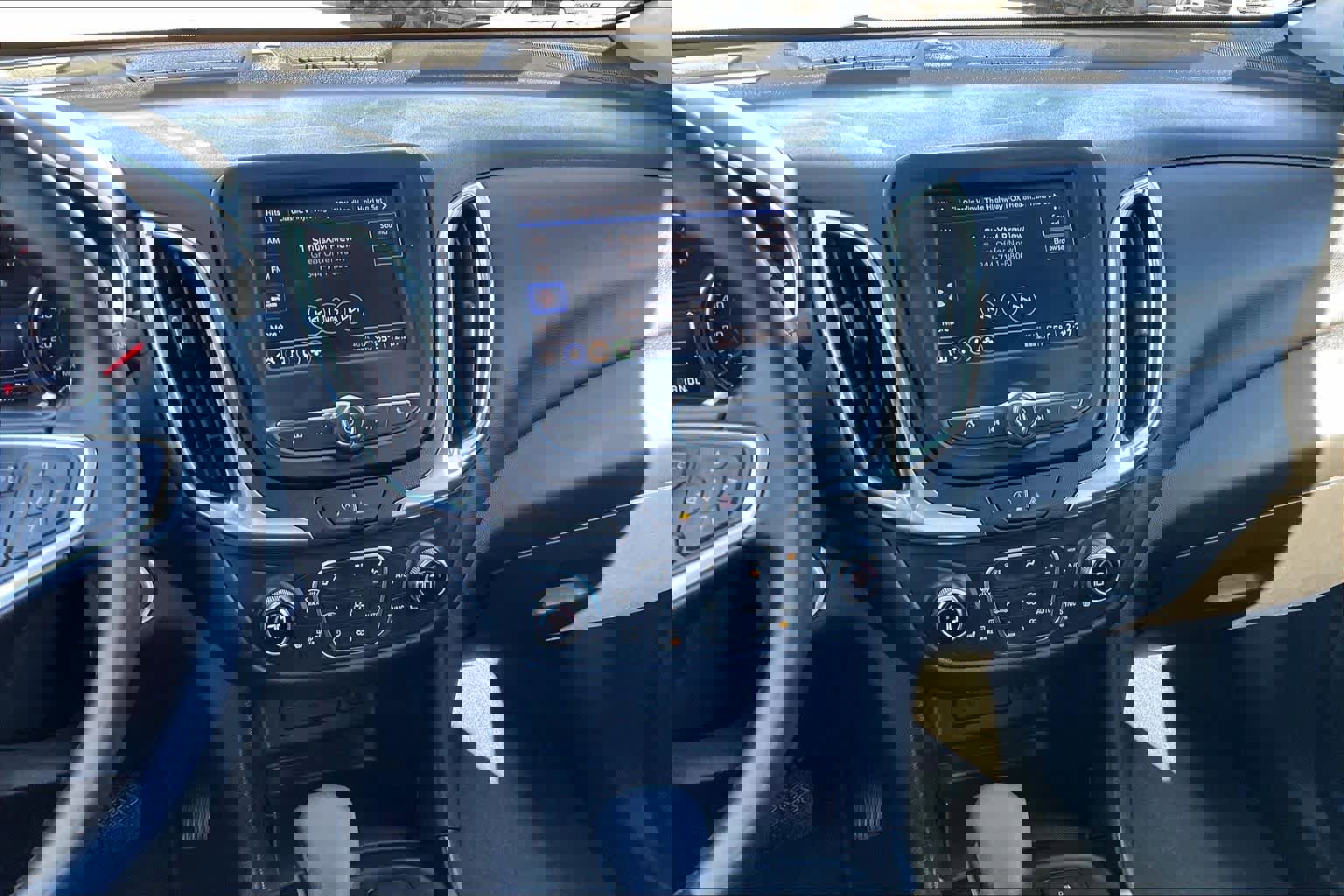 Used 2024 Chevrolet Equinox LT image 8