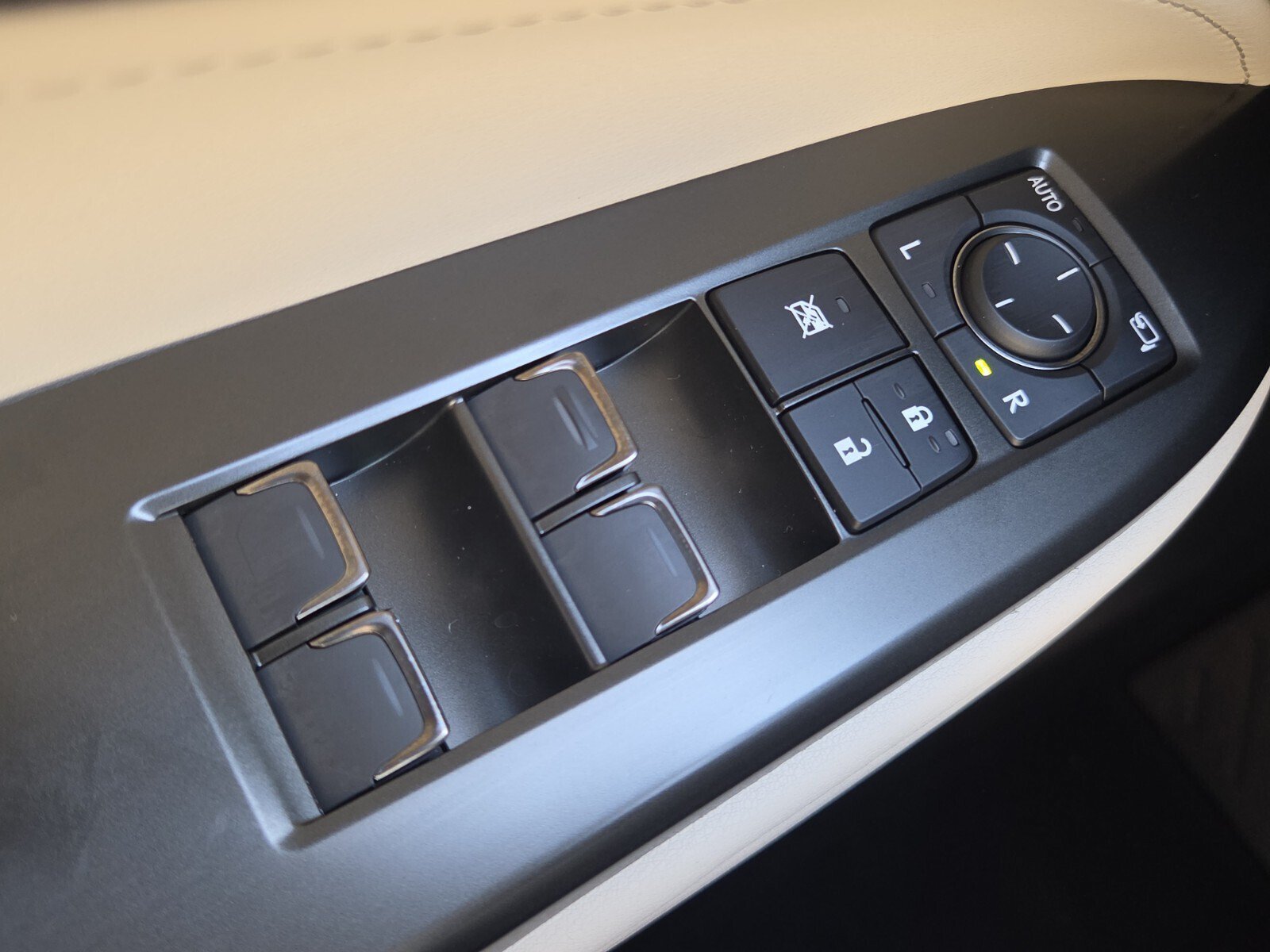 New 2026 Lexus NX 350 AWD w/ Cold Area Package image 33