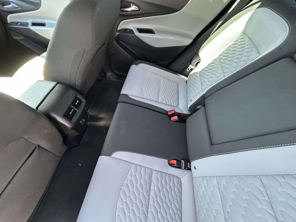 Used 2020 Chevrolet Equinox LS FWD image 11