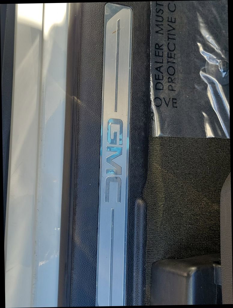 Used 2016 GMC Yukon SLT image 22