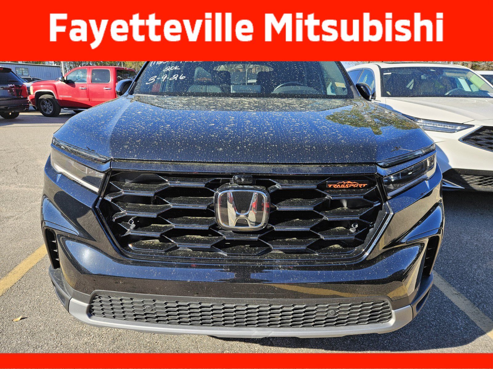 Used 2025 Honda Pilot TrailSport image 6