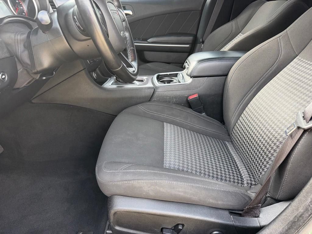 Used 2023 Dodge Charger SXT RWD image 10