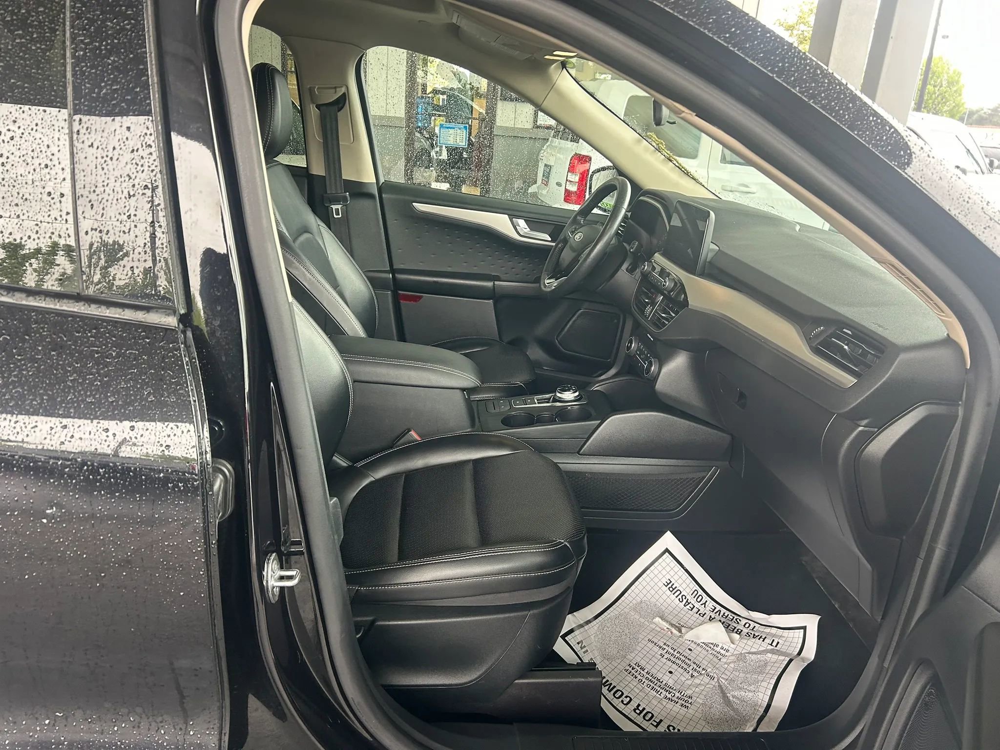 Used 2020 Ford Escape SEL image 4