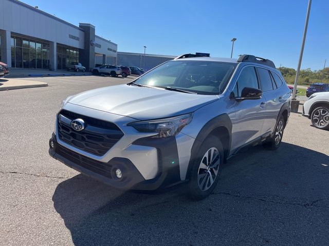 New 2025 Subaru Outback Premium image 3