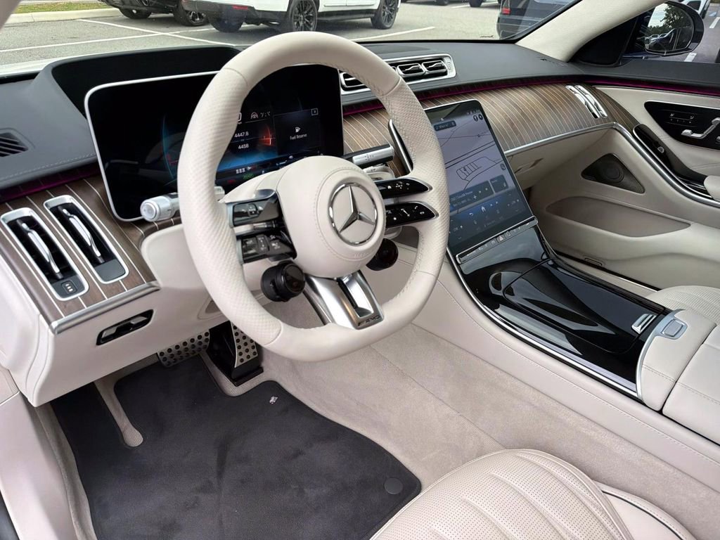 Used 2025 Mercedes-Benz S 63 AMG S image 24