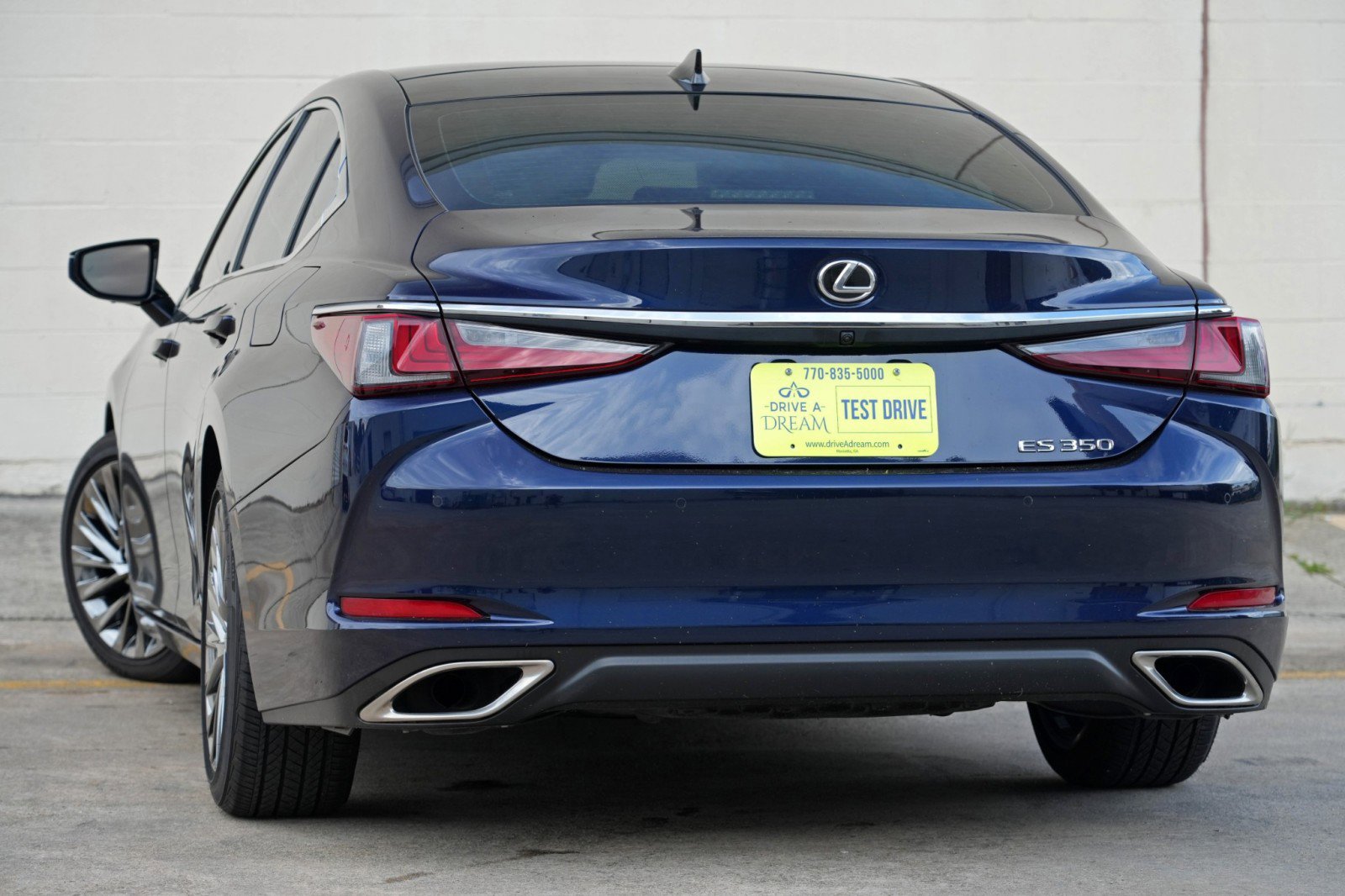 Used 2025 Lexus ES 350 Ultra Luxury w/ Accessory Package (Z1) FWD image 6