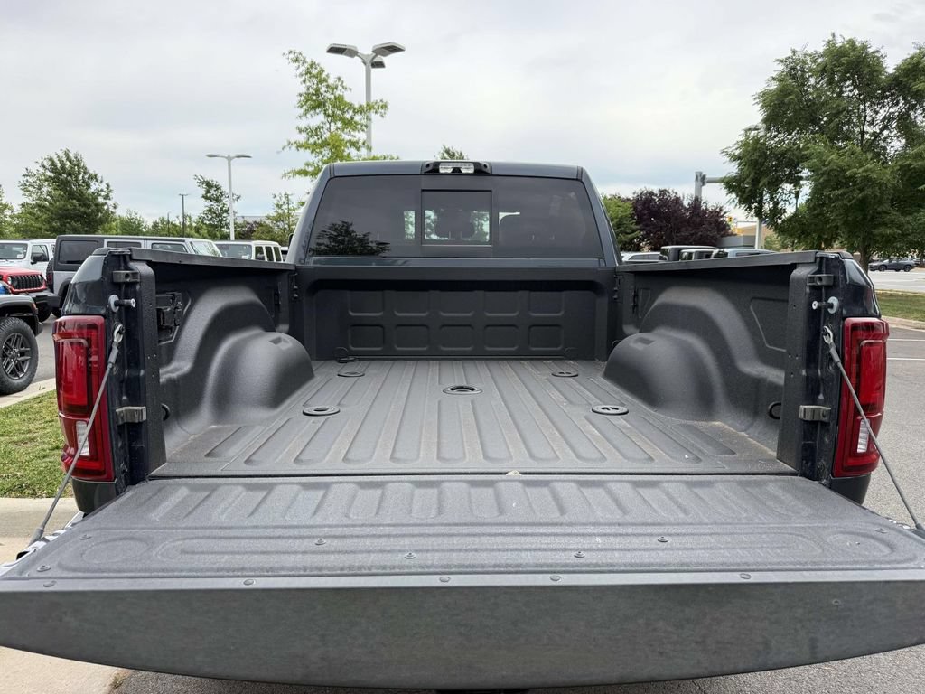 New 2026 RAM 2500 Laramie AWD/4WD image 33