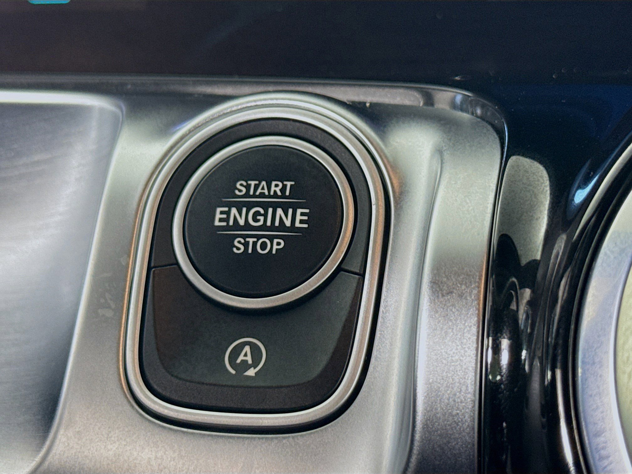 Used 2025 Mercedes-Benz GLB 250 image 21