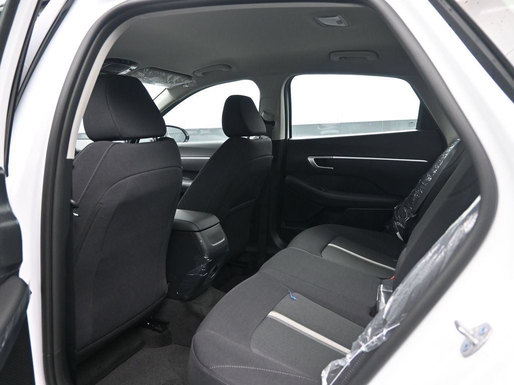 New 2026 Hyundai Sonata SEL FWD image 28