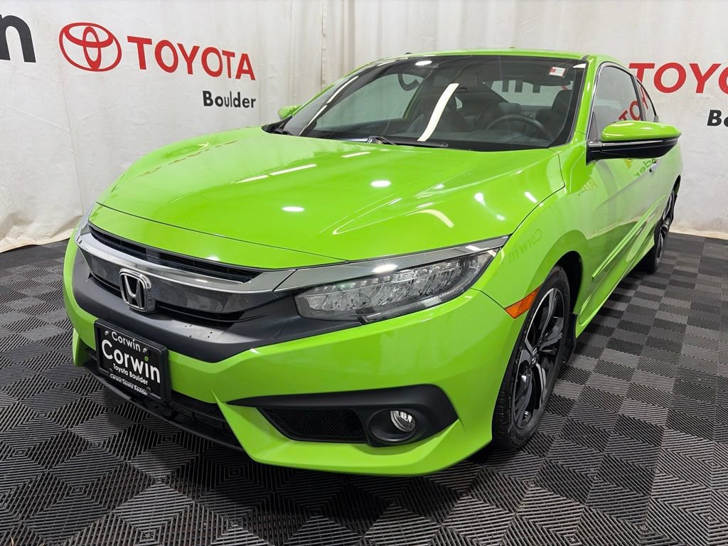 Used 2018 Honda Civic Touring image 3