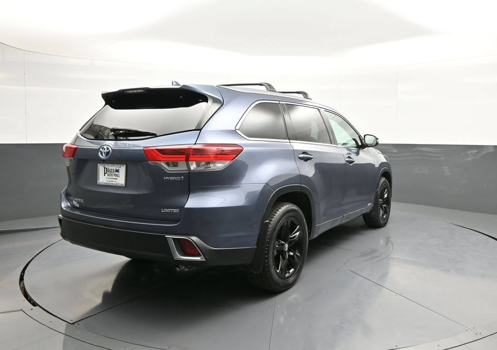 Used 2017 Toyota Highlander Limited Platinum w/ Carpet Mat Package AWD/4WD image 6