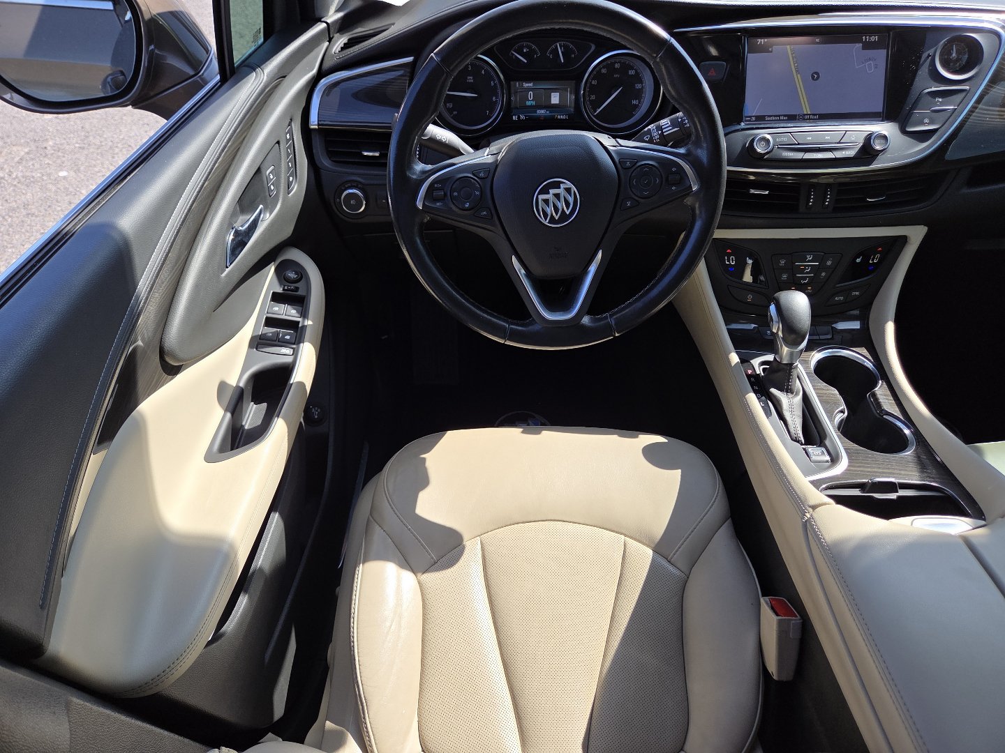 Used 2019 Buick Envision Essence FWD image 27