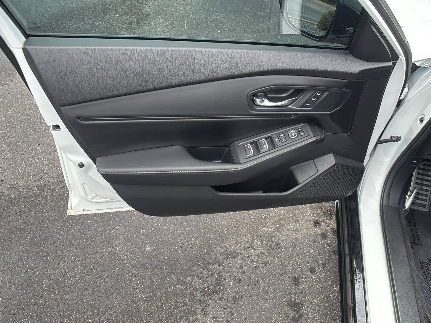 Used 2023 Honda Accord Sport image 6