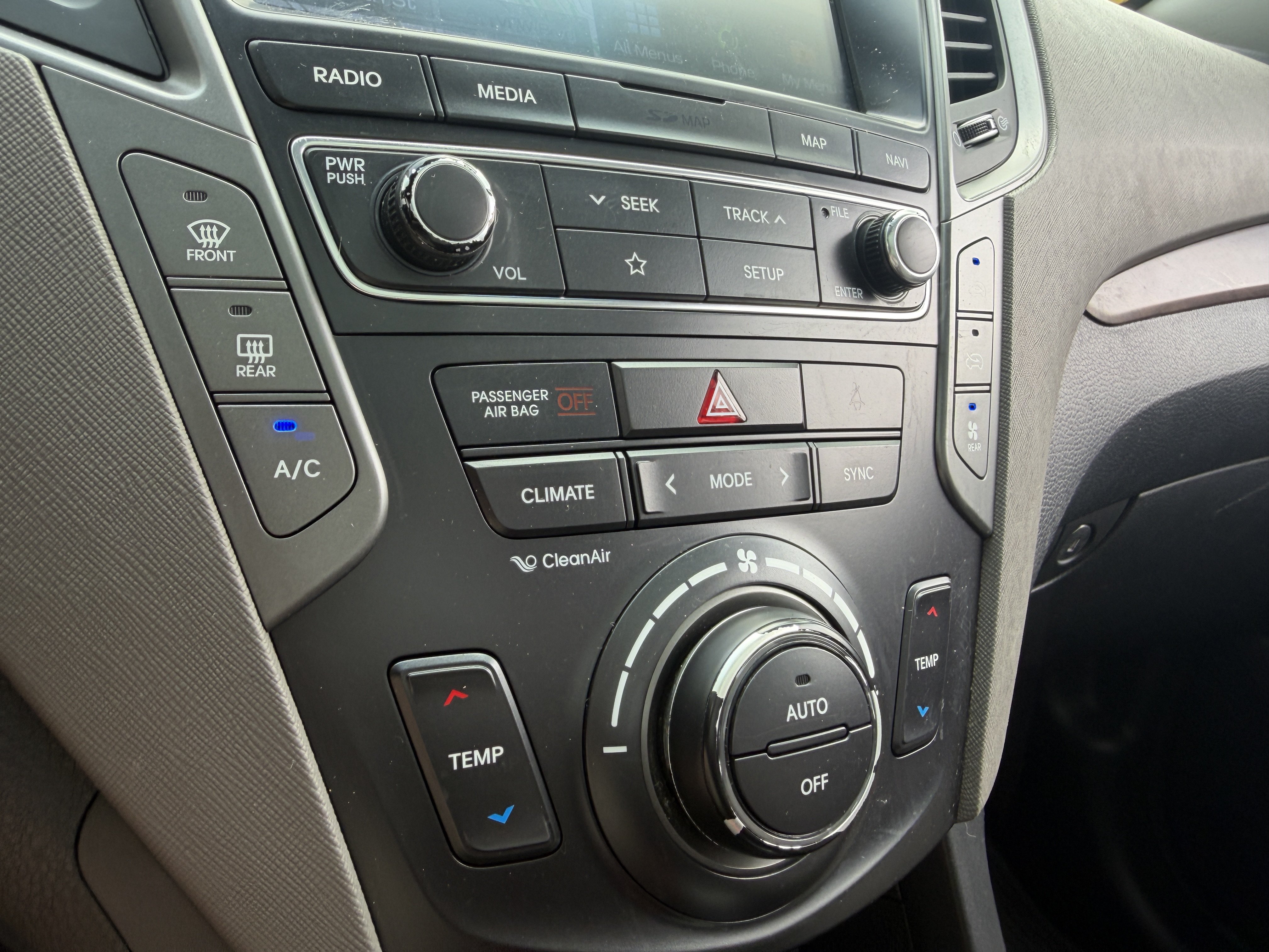 Used 2019 Hyundai Santa Fe XL w/ Cargo Package FWD image 45