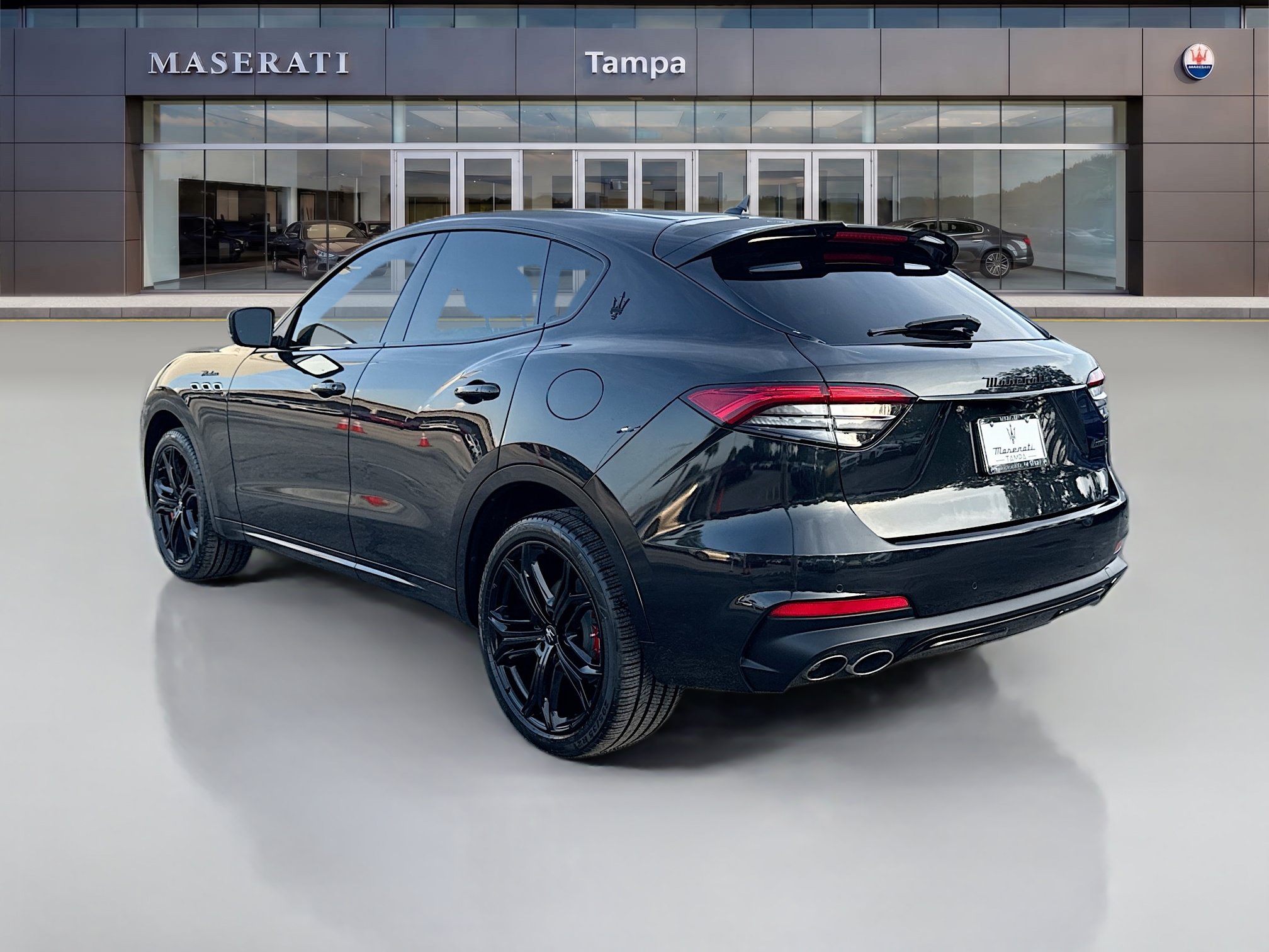 Used 2022 Maserati Levante Modena AWD/4WD image 5
